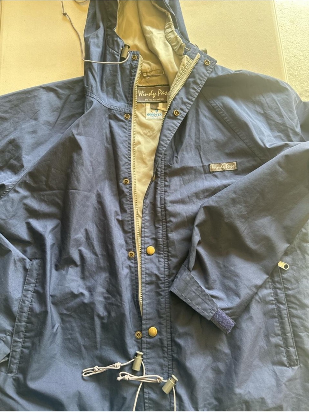 Men's Vintage Windy Pass by The North Face 
M.  1980s Gor-Tex   Rain Jacket